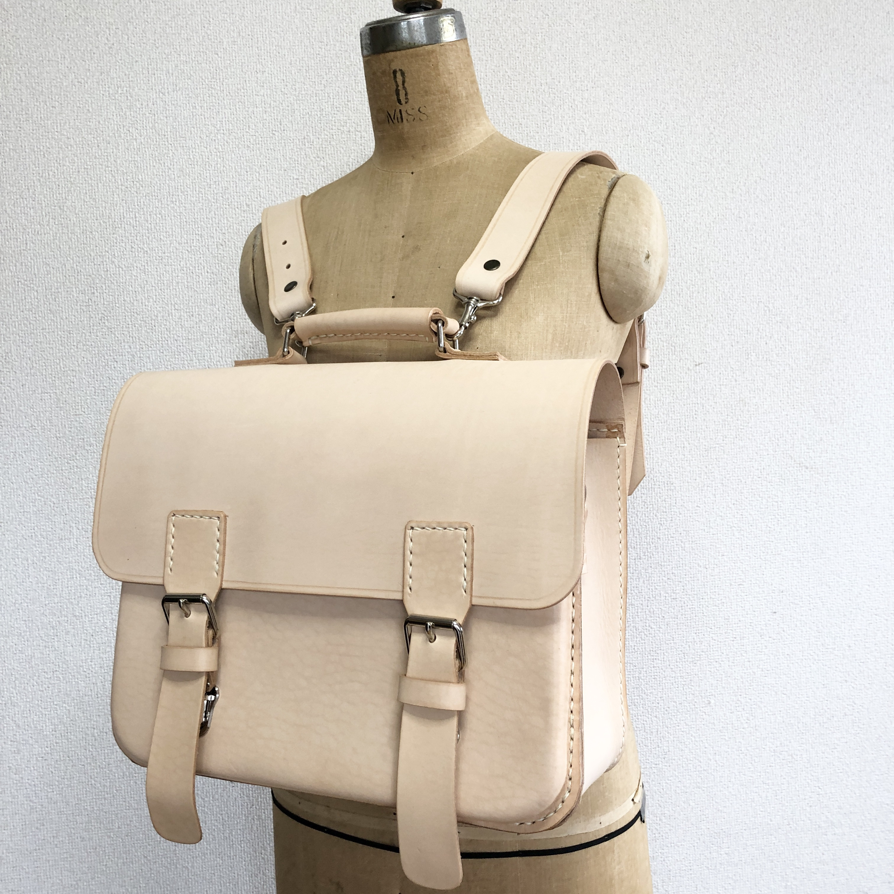 【受注製作】送料無料 『A4サイズより少し小さめ』栃木レザー・リュック＜Natural＞2way/3way