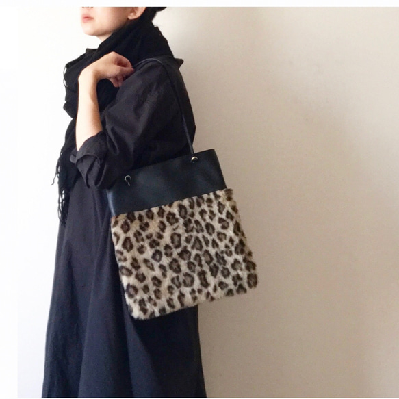 【ラスト1点です！】eco fur × eco leather tote bag （レオパード） 2枚目の画像