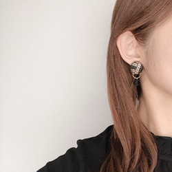 ブラック×フロッキー＊サージカルステンレスピアス　樹脂/チタン/k14gf/イヤリング/黒 6枚目の画像