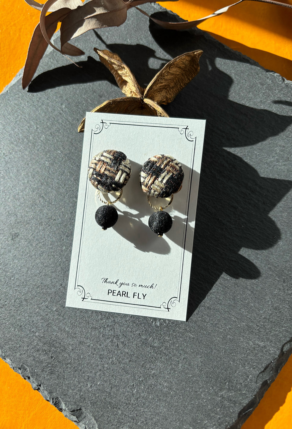 ブラック×フロッキー＊サージカルステンレスピアス　樹脂/チタン/k14gf/イヤリング/黒 5枚目の画像