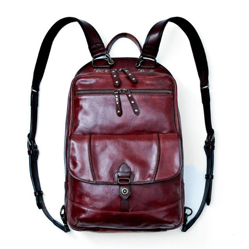 デザイン、素材感で人気の高い イタリアンレザーリュック リュック