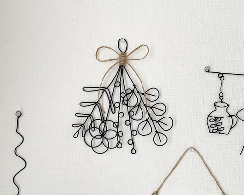 ワイヤークラフト♡お花と葉っぱのスワッグ ワイヤークラフト♡お花と葉っぱのスワッグ