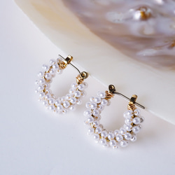 小戒指和棉質珍珠耳環 第9張的照片