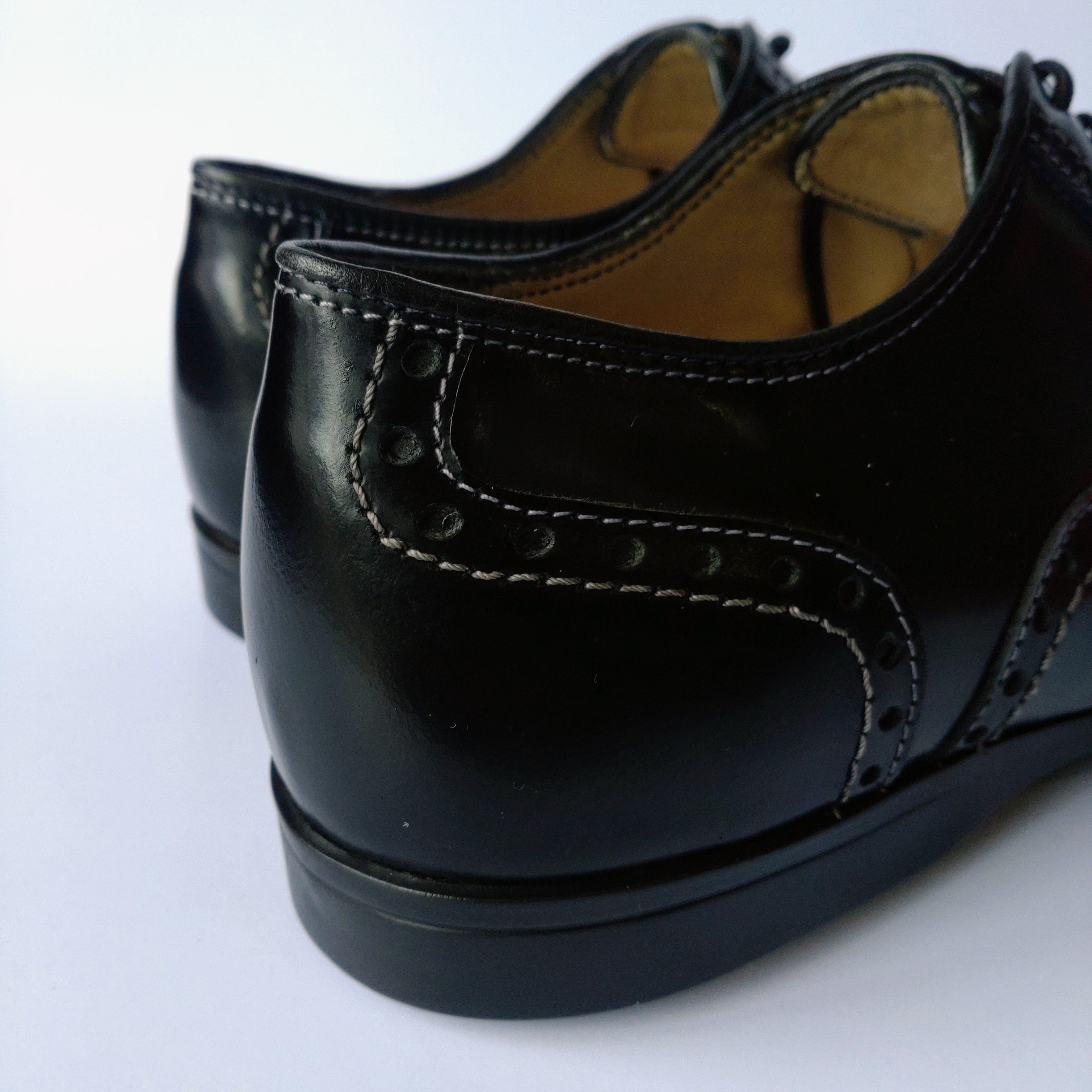 [ラグジュアリーレザー]★セミブローグ★[完全受注生産モデル] 熟練職人が選んだ上級レザー仕様☆セミオーダー可☆