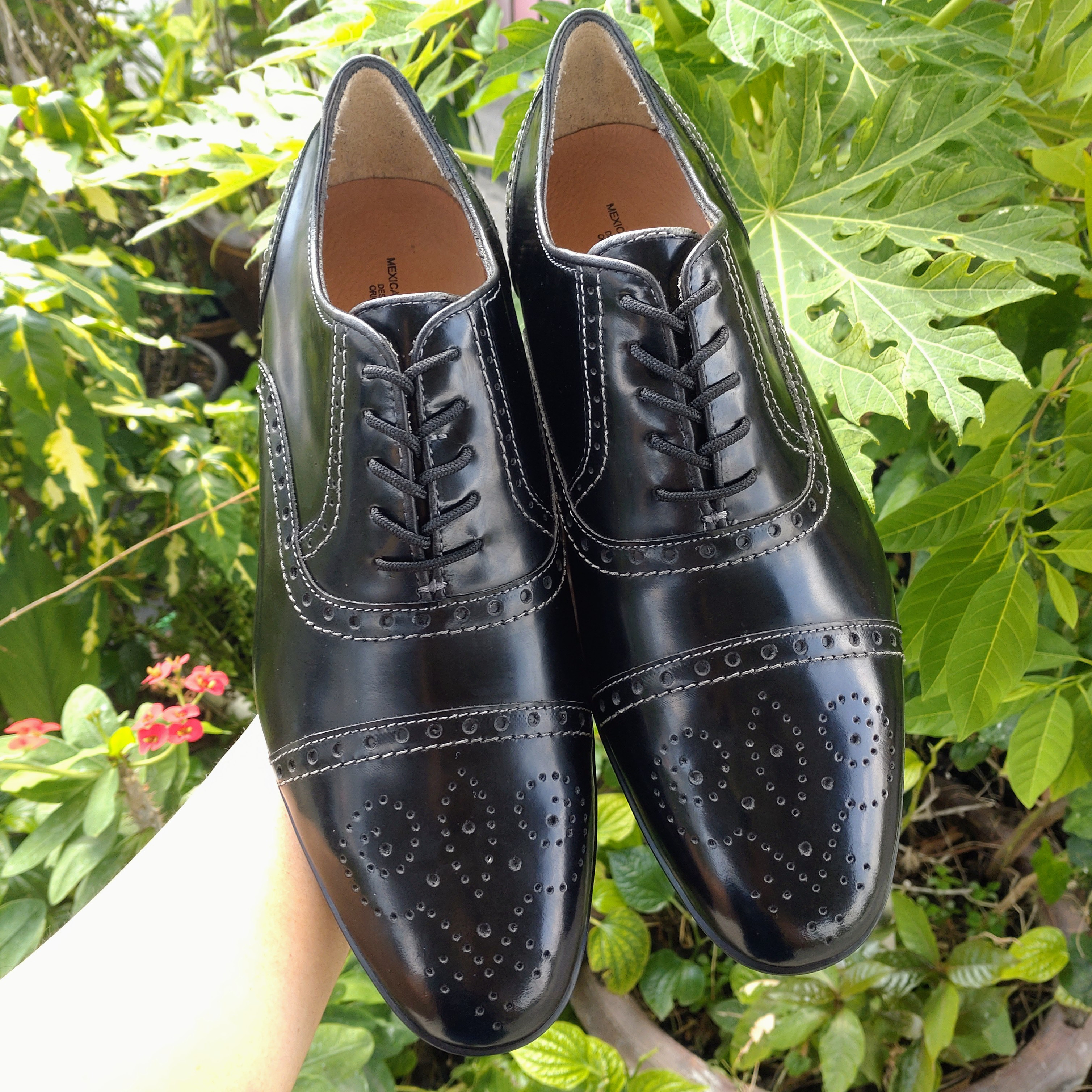 [ラグジュアリーレザー]★セミブローグ★[完全受注生産モデル] 熟練職人が選んだ上級レザー仕様☆セミオーダー可☆