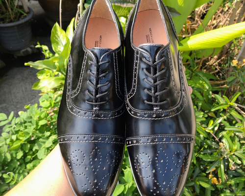 新品】イタリア製 8byyooxブラック レザー ブローグシューズ 靴