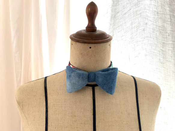 羊毛フェルトの蝶ネクタイ Papillon1 1枚目の画像