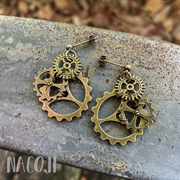 スチームパンク 歯車のピアス -D ピアス（スタッド・一粒） Nacoji