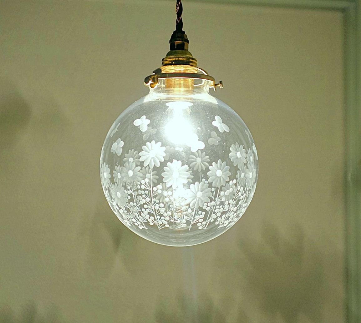 切子ガラス 照明　ペンダントライト　丸型138　ポンポン花柄　真鍮器具 17,250円