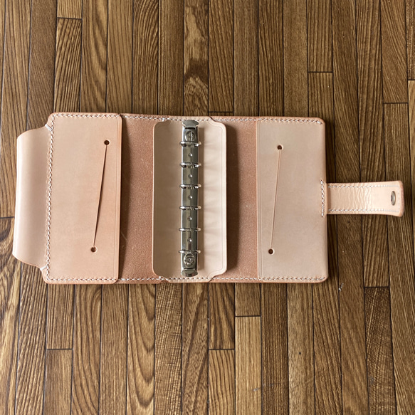 【mini6 ﾘﾌｨﾙ＆情報ｶｰﾄﾞ】 筒状ペンホルダーのシステム手帳 ミニ6 パスポートケース SN6i-002 手帳 V1219342939(9295円)