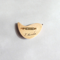 ウグイスのブローチ【ラッピング付】（ Warbler / wood / brooch / bird ) 3枚目の画像