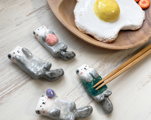 KIYATA 箸置き ラッコ くま ラッコの箸置き(茶)/陶器 ラッコ 箸