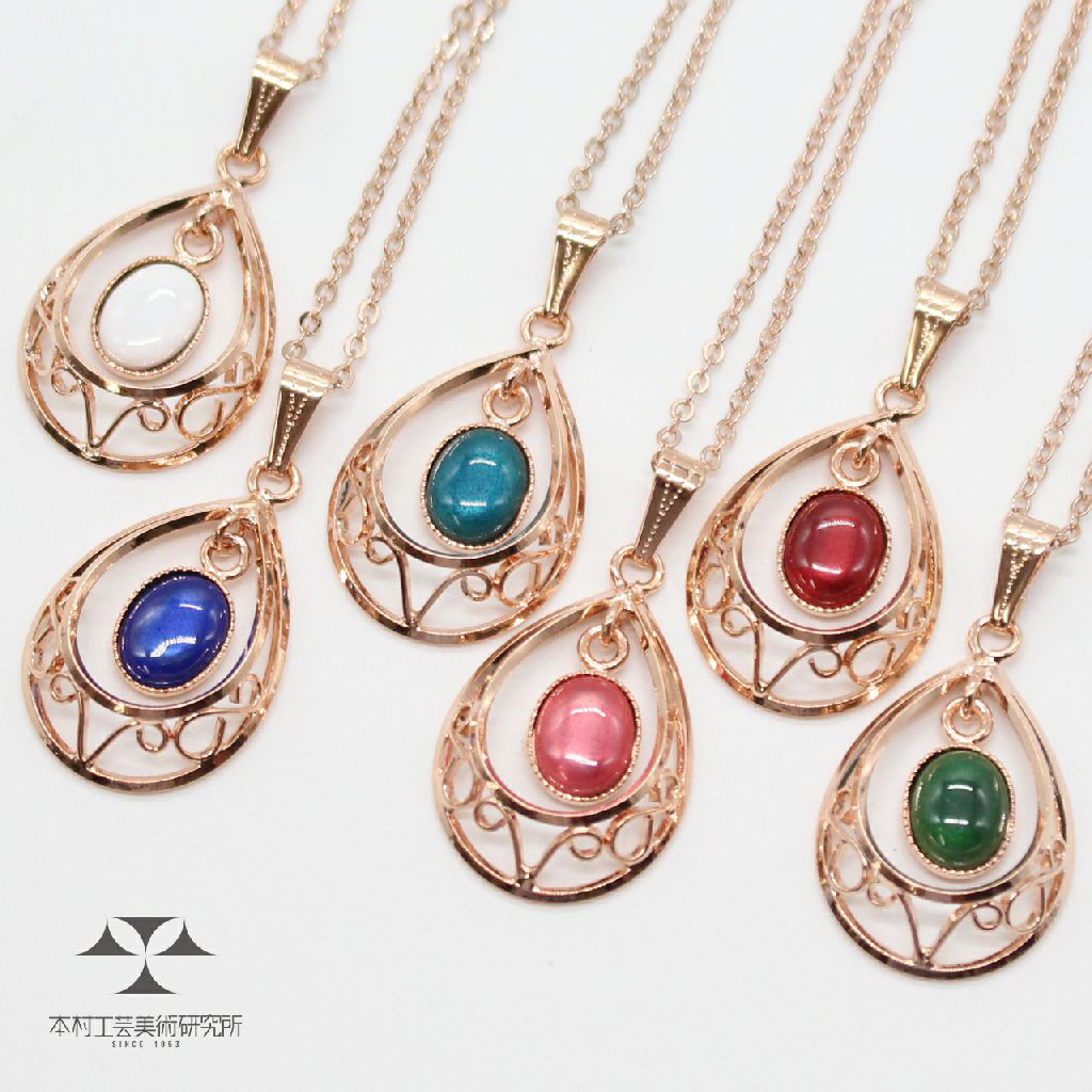 あの話題の唐草ネックレス◆ピンクゴールド新登場！オシャレなカラーを揃えました！