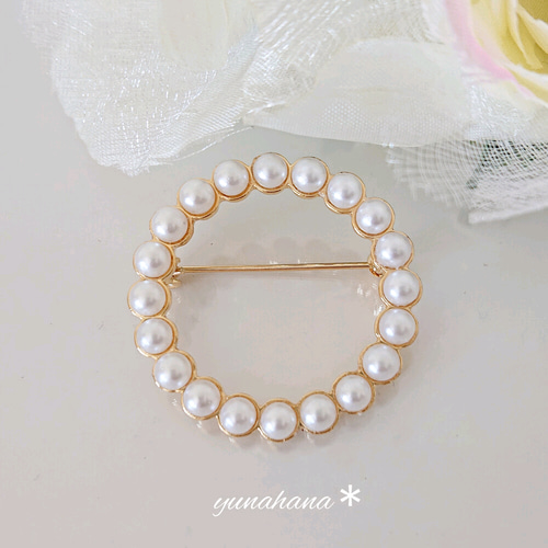 パールサークルブローチ フォーマルにもカジュアルにも 高品質台座 枠
