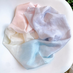 虹染め　シルク布　スカーフ　インテリア 15枚目の画像