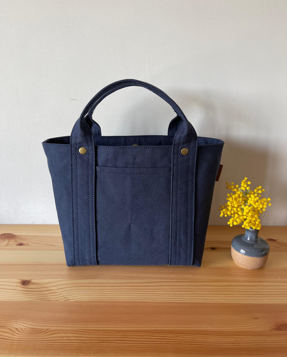 【ゆずLove】ハンドメイドトートバッグ　帆布 浜松産帆布【見っけバッグ】［しかくトート 紺］ トートバッグ lykke