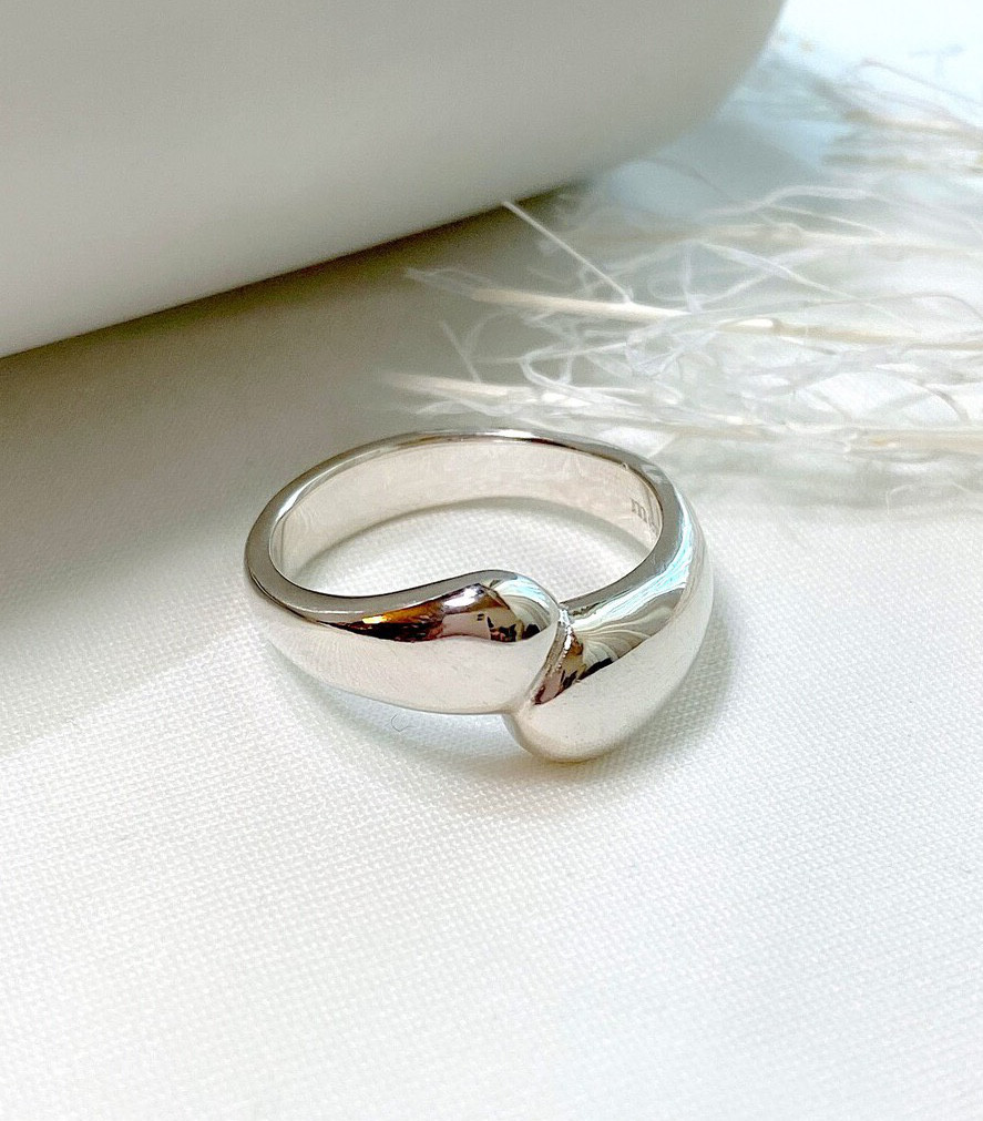 ハグ "Hug Me " シルバー925リングR3073