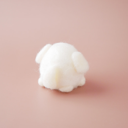 ペキニーズのお散歩マスコット｜手のひらサイズの羊毛フェルト