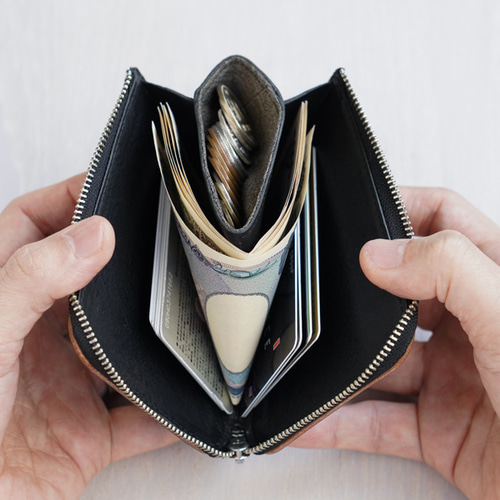 コモド｜カード14枚入れてもスリムなL字ファスナー財布 その他ミニ財布