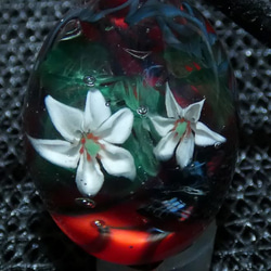 白百合、二輪　（ガラス、花、ペンダント） 15枚目の画像