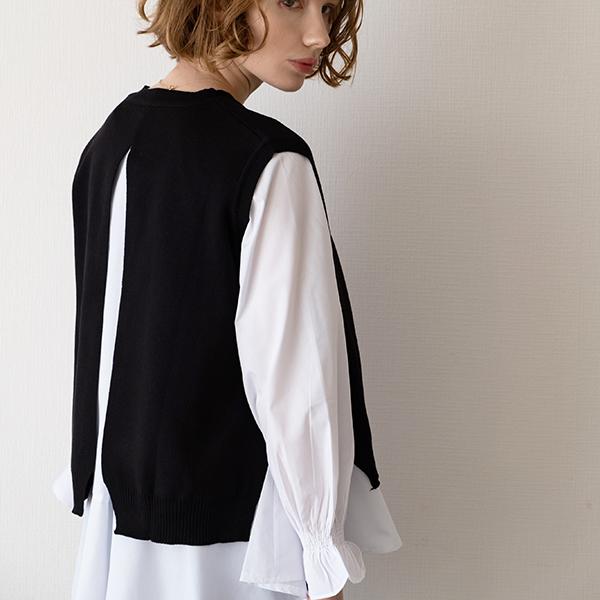 【再販】バックスリット入りのデザインが使えるベスト　黒1色ベストのみシャツ無し【バックスリットベスト】