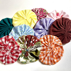 ヨーヨーキルト バラ20個セット 直径約6センチ 色柄は一例です