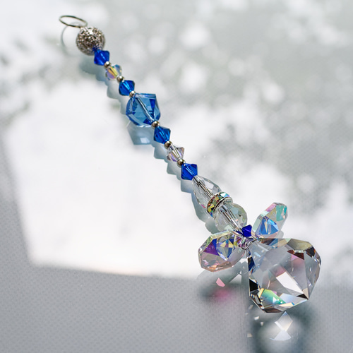 ブルーAB✩.*˚SWAROVSKIサンキャッチャー ブルーAB✩.*˚SWAROVSKIサンキャッチャー - メルカリ