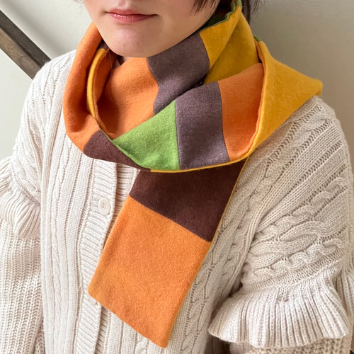 JO GORDON 100%ウールマフラー 黒と白のストライプ マフラーシルク