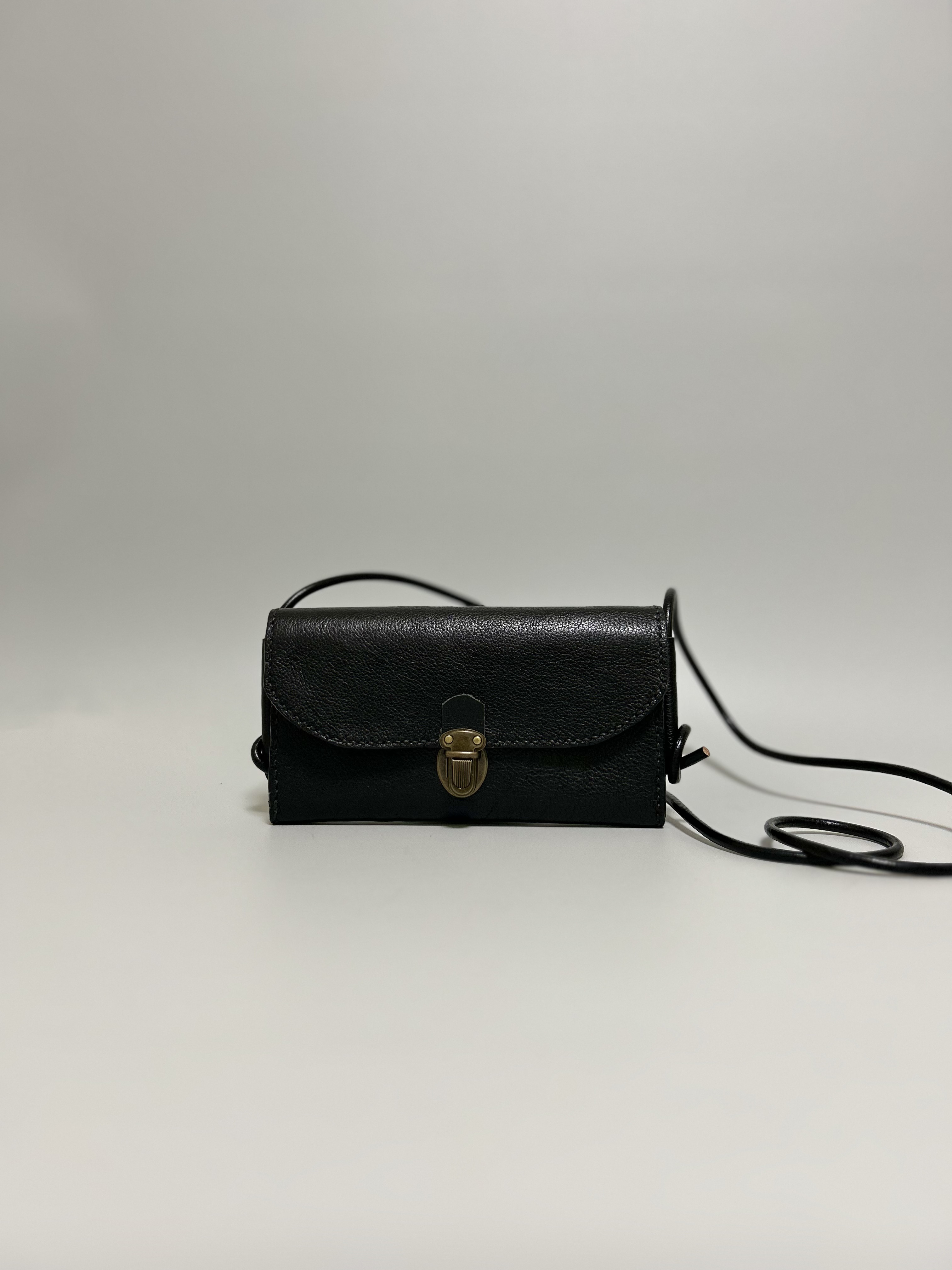 再販　姫路レザー長財布スマホポシェット◆黒　スマホショルダーショルダーバックスマホポシェットクリスマス 6,660円