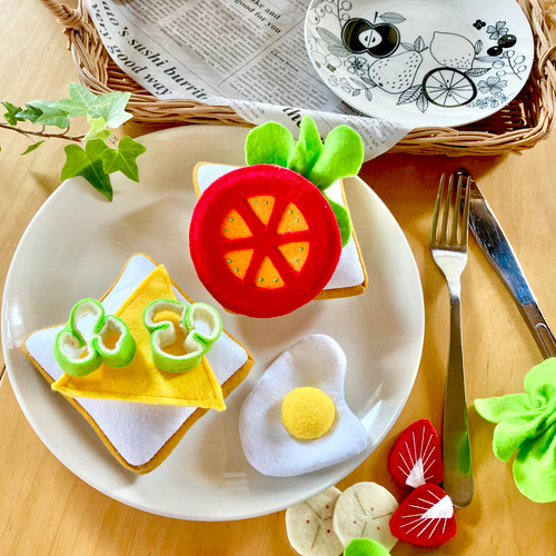 うちの子天才っ⭐︎作ってあそぼう♪フェルトのサンドイッチ&ホット