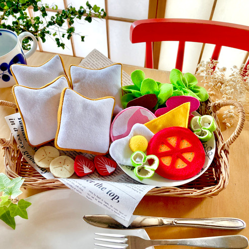 うちの子天才っ⭐︎作ってあそぼう♪フェルトのサンドイッチ&ホット