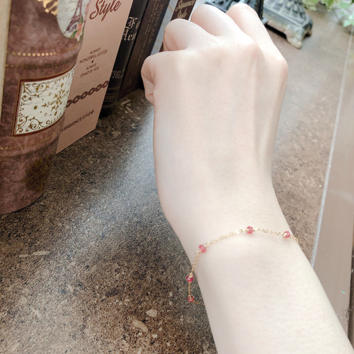 14kgf☆パパラチアカラーサファイア ステーションブレスレット 