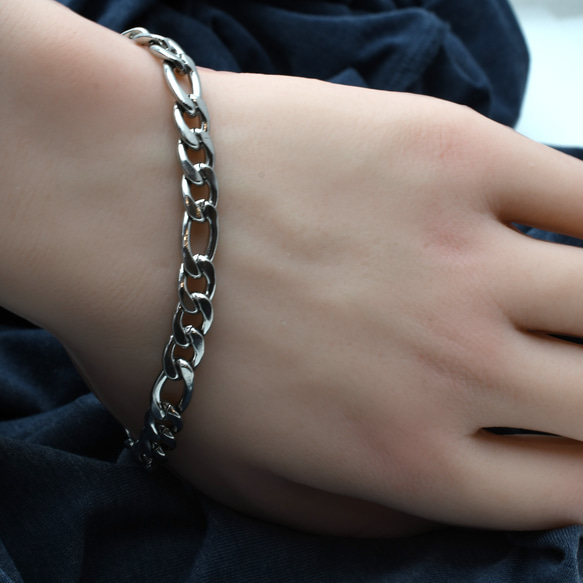 夏ブレス 金属アレルギー対応 汗や水に強いサージカルステンレス製  6㎜フィガロチェーンブレスレット メンズアクセ 2枚目の画像