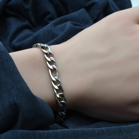 夏ブレス 金属アレルギー対応 汗や水に強いサージカルステンレス製  6㎜フィガロチェーンブレスレット メンズアクセ 3枚目の画像