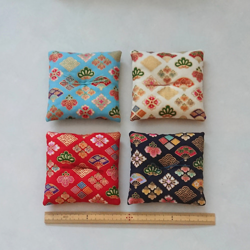 ミニ座布団 飾り座布団 金彩菱形 9cm角 4枚セット その他 ミニ座布団 飾り座布団 金彩菱形 9cm角 4枚セット その他