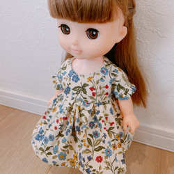 ハンドメイド　花柄ワンピースの女の子　ドール　お人形　ウォルドルフ人形風 小花ストライプワンピース - アトリエサニーサイド～ウォルドルフ人形