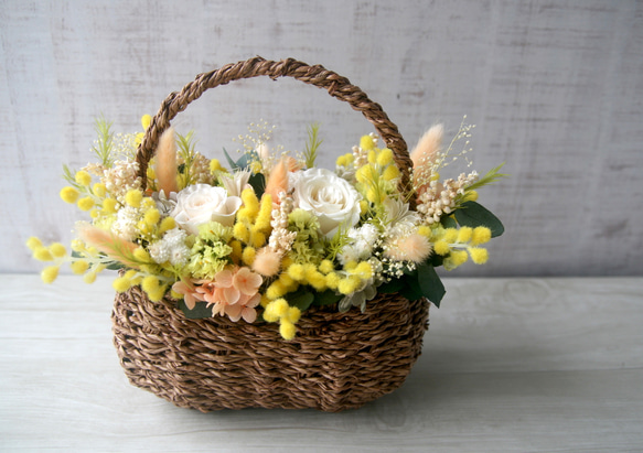 感謝の気持ちを伝える Flower basket ミモザ 2枚目の画像