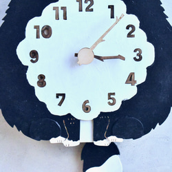 ハチワレ猫 ロング レギュラーサイズ 時計 木製 振り子時計 掛け時計 4枚目の画像