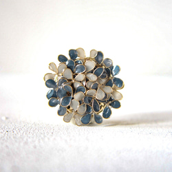 塵土色圓形胸針 第7張的照片