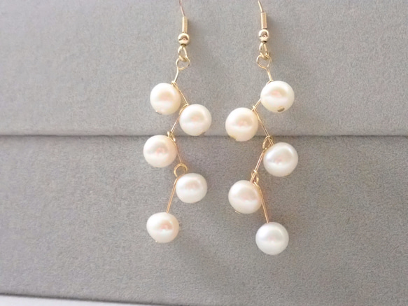 オーロラクリスタルと淡水パールのピアス/イヤリング＊376au オーロラクリスタルと淡水パールのピアス/イヤリング＊376au