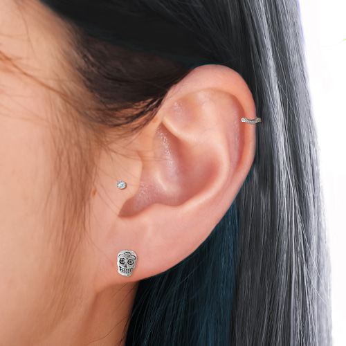 ガンダ gunda スカル ドクロ 十字架 ピアス 片耳 ガンダ gunda スカル ドクロ 十字架 ピアス 片耳 ガンダ gunda スカル