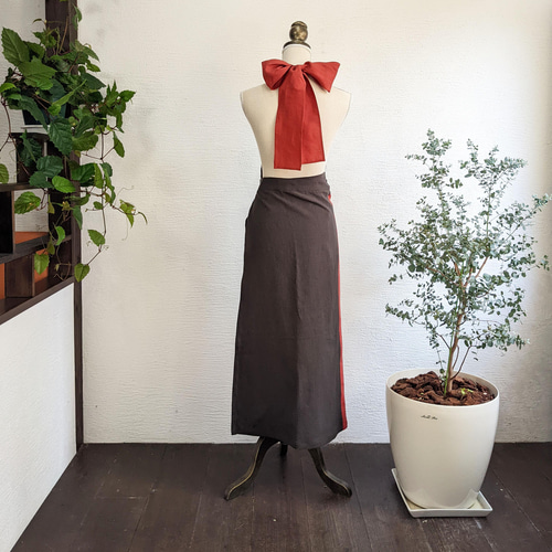 A.Nene✿ エプロンドレス / 国産リネン/ブラウン×朱 エプロン Atelier