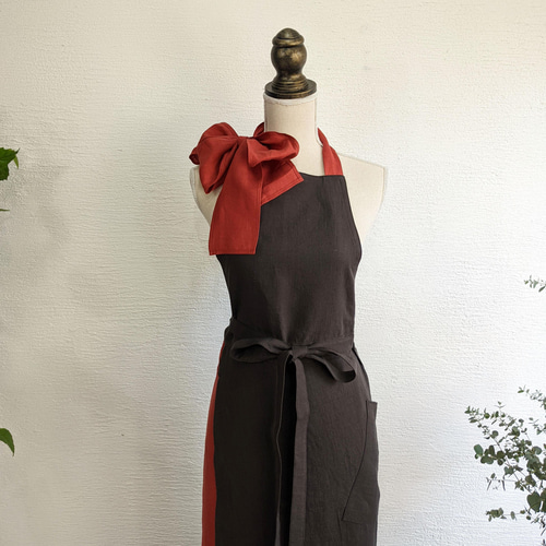 A.Nene アトリエ ネネ エプロンドレス 国産リネン ブラウン×朱 A.Nene アトリエ ネネ エプロンドレス 国産リネン ブラウン×朱 A.Nene