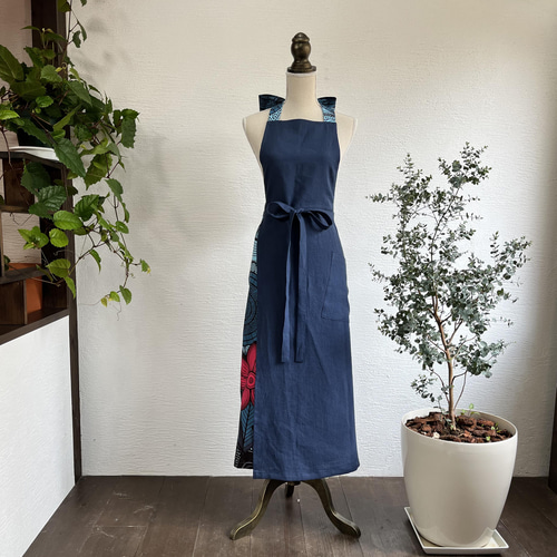 お花モチーフエプロンドレス A.Nene✿ガーネットカラーの花柄エプロンドレス / 国産リネン/Navy