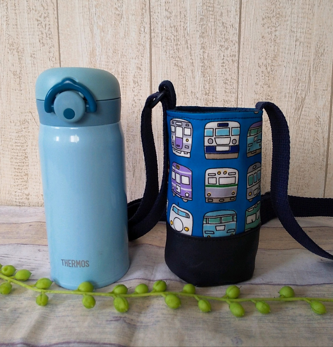 ハンドメイド　オーダー　水筒　カバー　入園　入学　電車 ハンドメイド　オーダー　水筒　カバー　入園　入学　電車