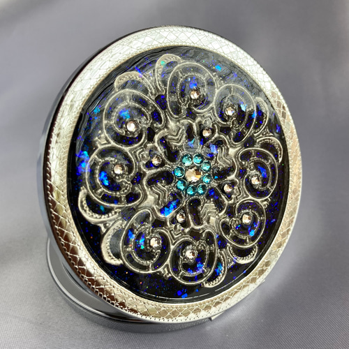 透かしパーツのコンパクトミラーPREMIUM Gothic blue 手鏡 SUGI