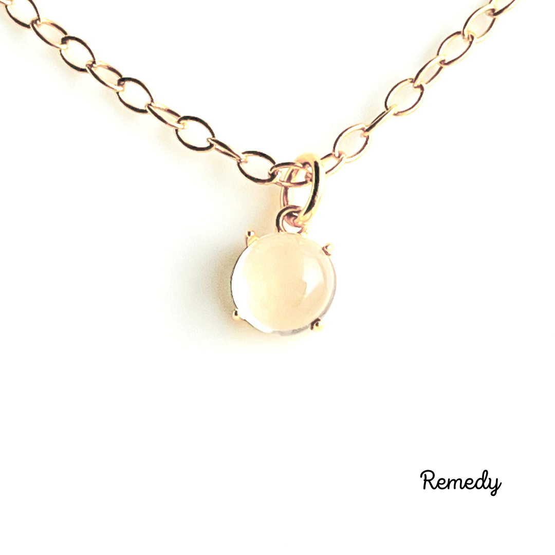 水晶のカボションカット一粒ペンダント〜silver925/18KGP/4月誕生石