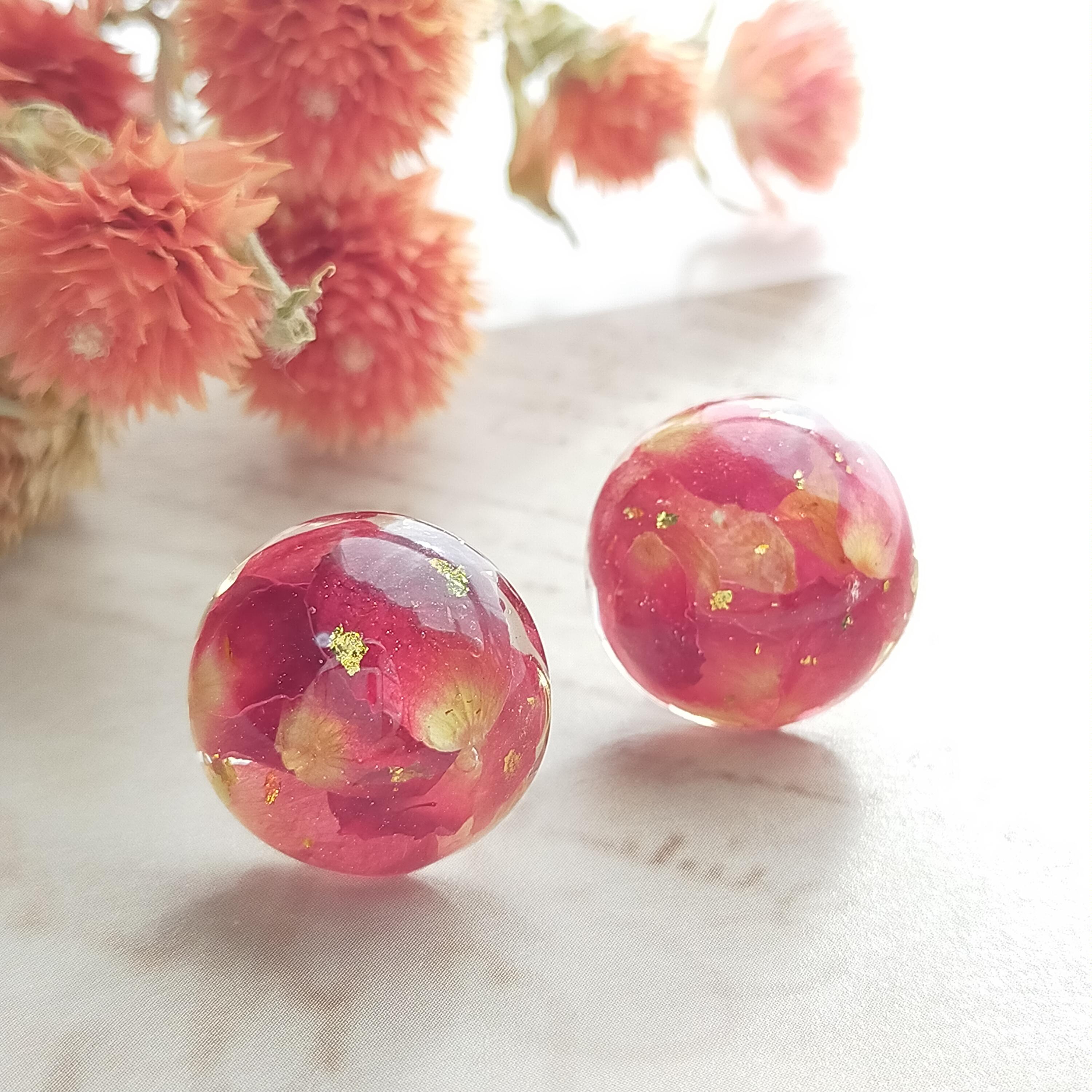 〜フランボワーズのボンボンイヤリング〜ピアス　バレンタイン　薔薇　バラ　リング　フルーツ　赤ドライフラワー　アンティーク 4,675円