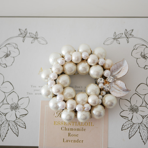 葉の形ブローチ パール付き 再販 Pearl Garland パールと葉モチーフのブローチ ブローチ verdad