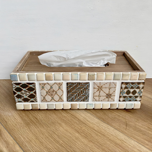 昔からあるティッシュ入れ 昔からあるティッシュ入れ